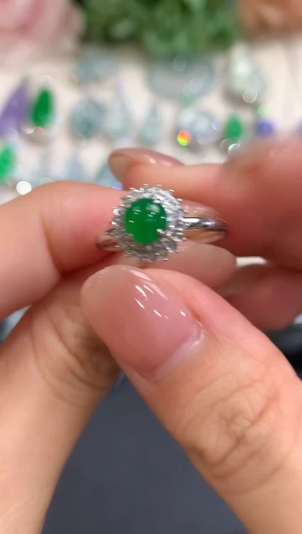 18K金镶嵌戒指翡翠a99