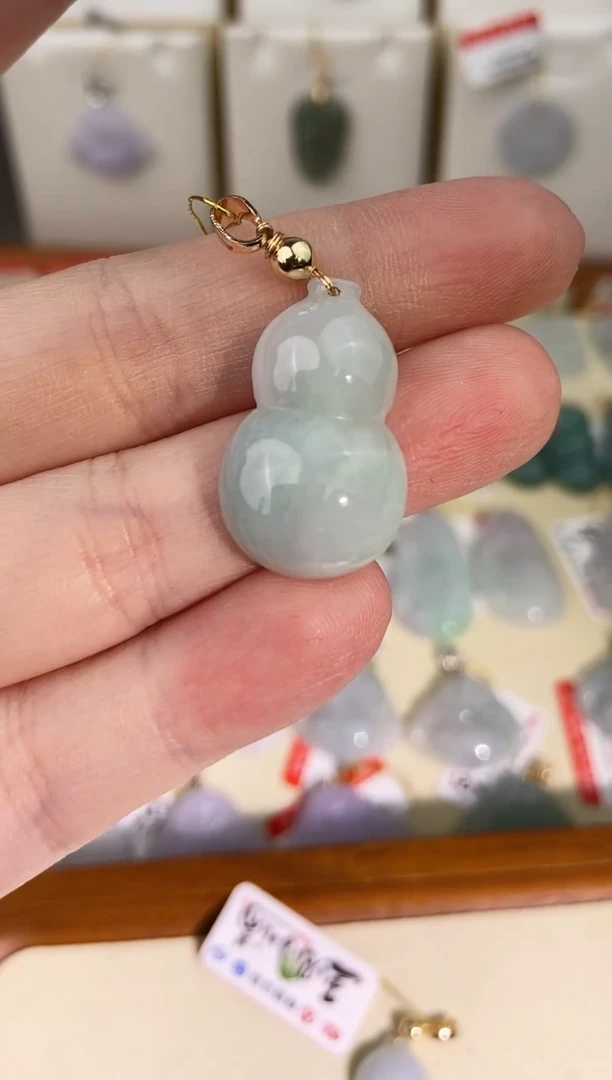 【闪购商品】翡翠颈饰未镶嵌天然缅甸A货翡翠颈饰配绳带礼盒