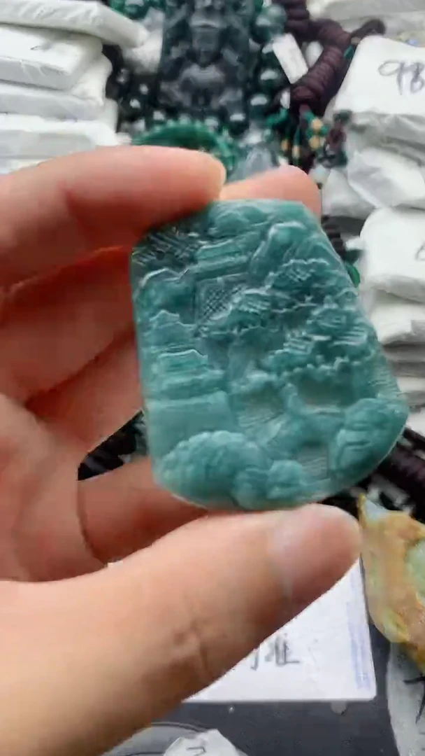 翡翠未镶嵌颈饰888888888888
