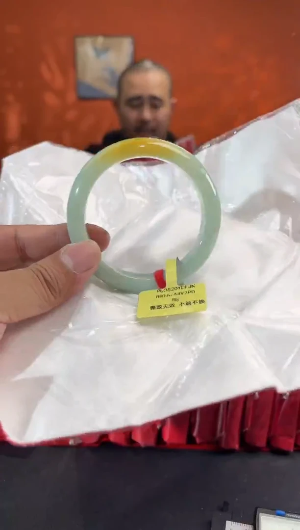 未镶嵌手镯翡翠2    55