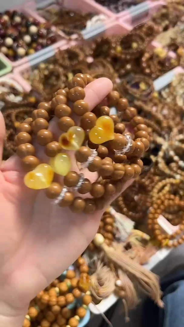 手串蜜蜡未镶嵌猴头柯基搭配蜜蜡水晶手串