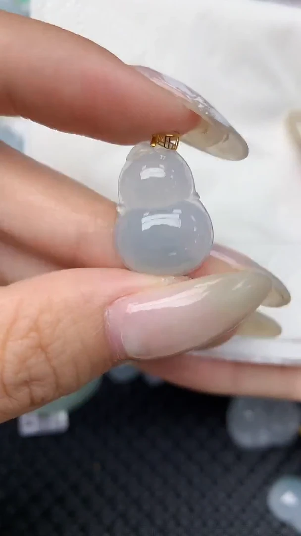 翡翠18K金镶嵌颈饰天然翡翠a货