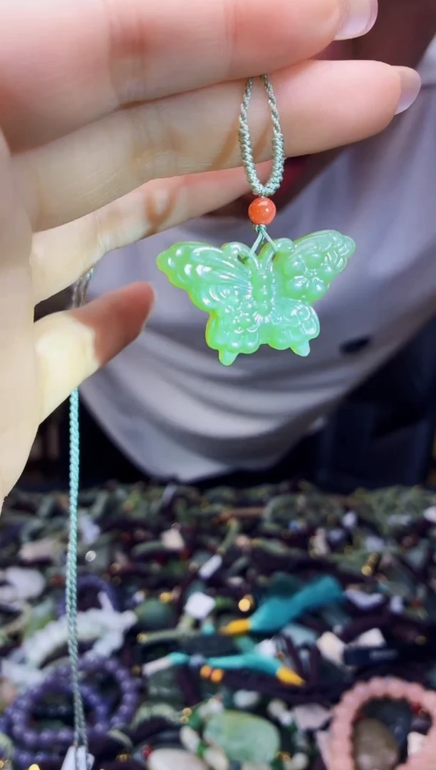 颈饰未镶嵌和田玉多样性发货，拍一发一