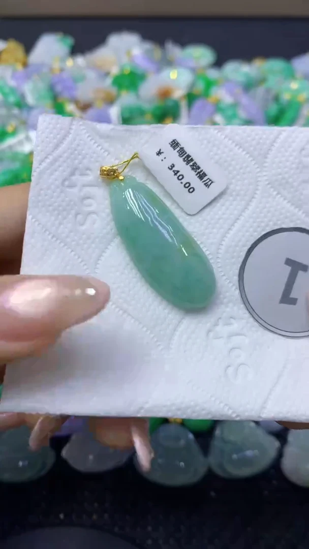 颈饰未镶嵌翡翠天然缅甸翡翠A货