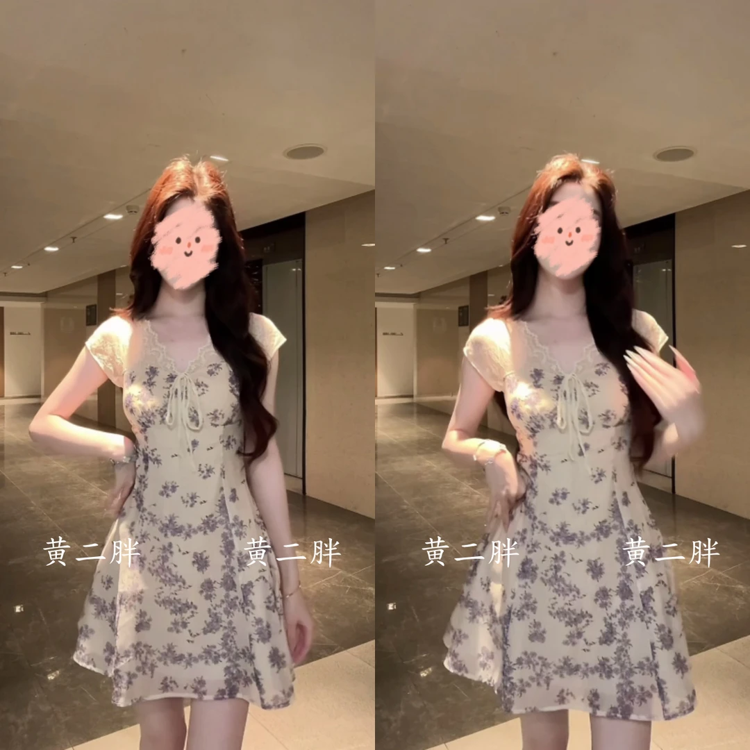 纯欲风蕾丝拼接V领碎花连衣裙女气质掐腰绝美漂亮小裙子2025新款