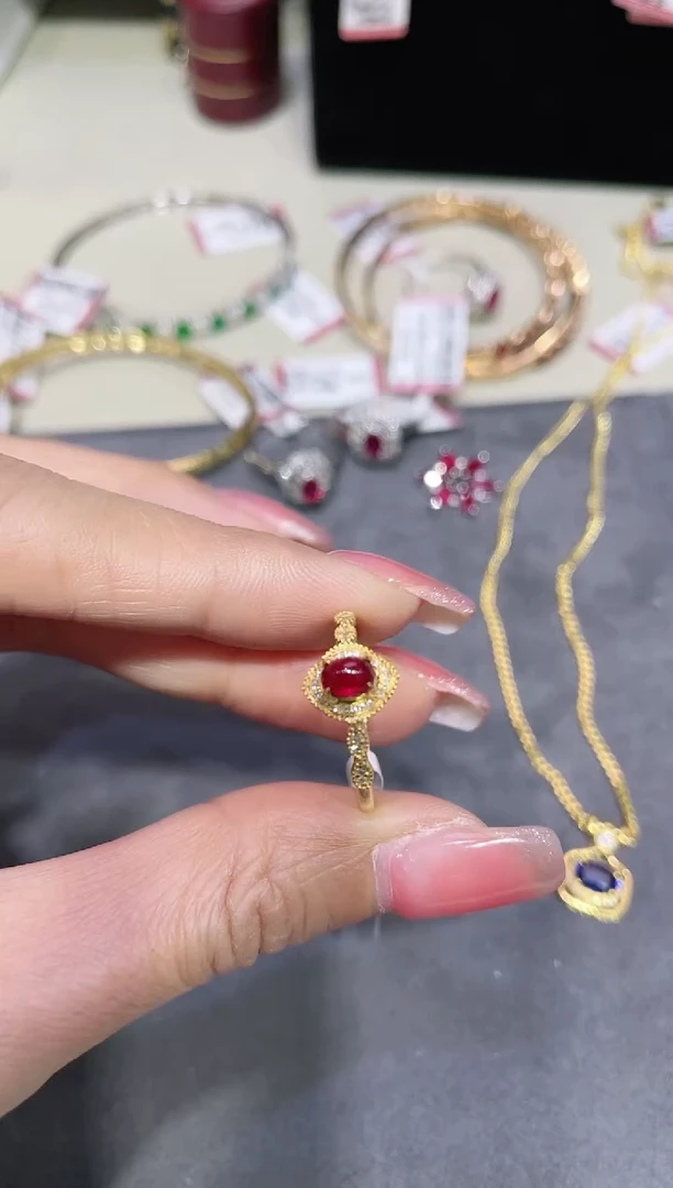 【闪购商品】红宝石戒指18K金镶嵌·