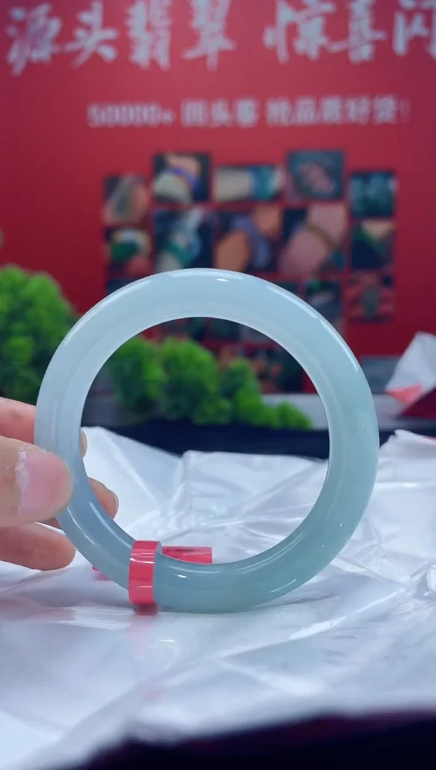 翡翠手镯未镶嵌手镯10