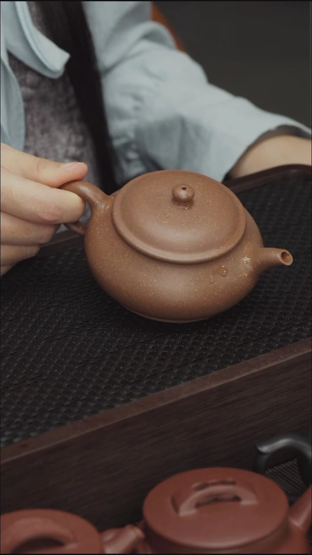 茶壶紫砂老黄段-半手-明炉-150cc