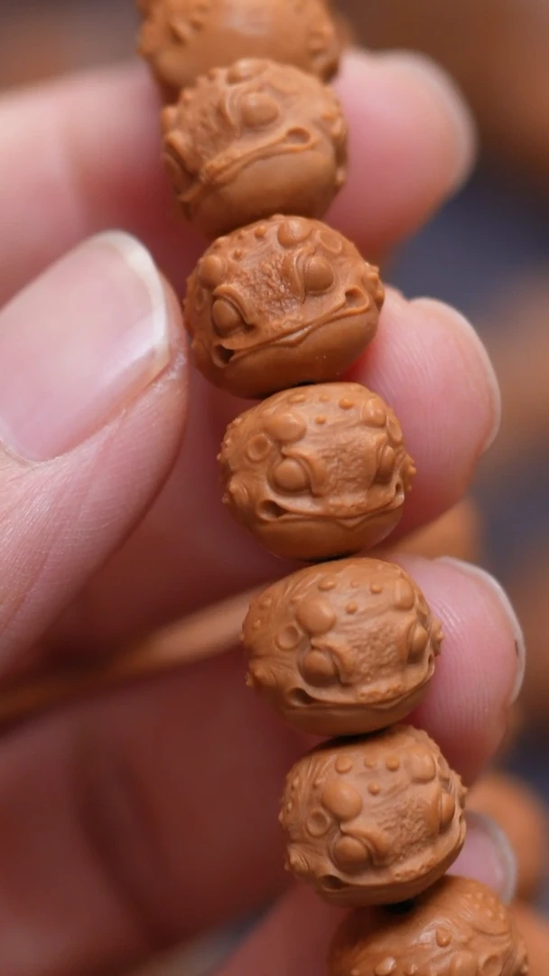 猴头核桃吊坠金蟾