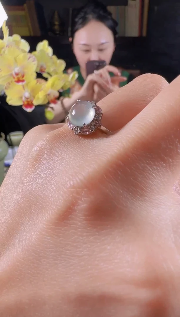 【闪购商品】翡翠手链银S925镶嵌白冰蛋面戒指