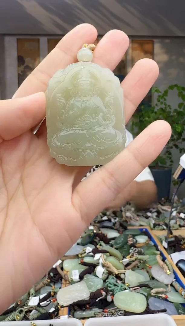 未镶嵌和田玉挂件拍一发一