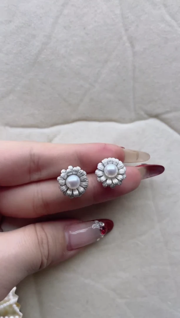 【闪购商品】淡水珍珠耳饰银S925镶嵌Y38