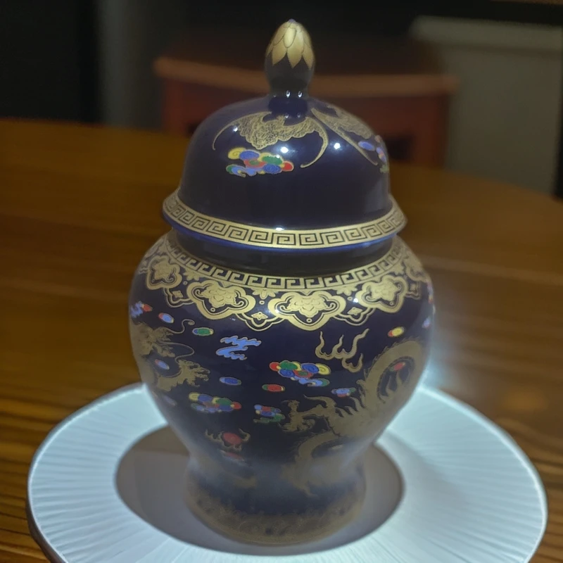 高度27肚径17景德镇陶瓷景泰蓝将军罐260