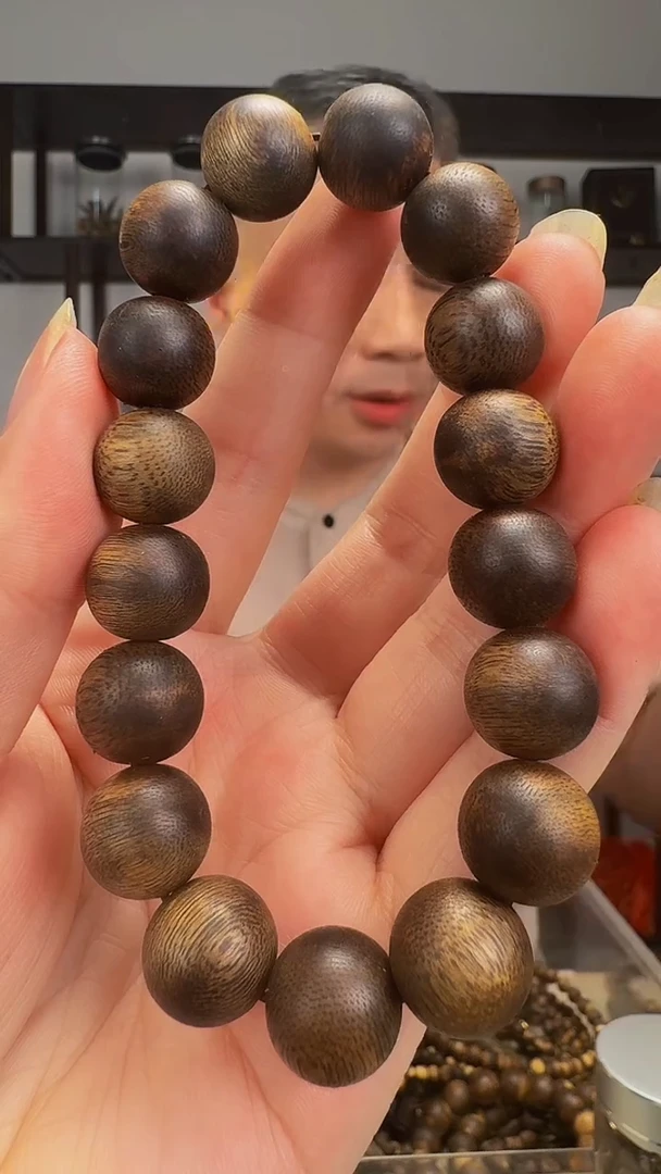 手串沉香海南绿奇楠沉水浮1.3的18克