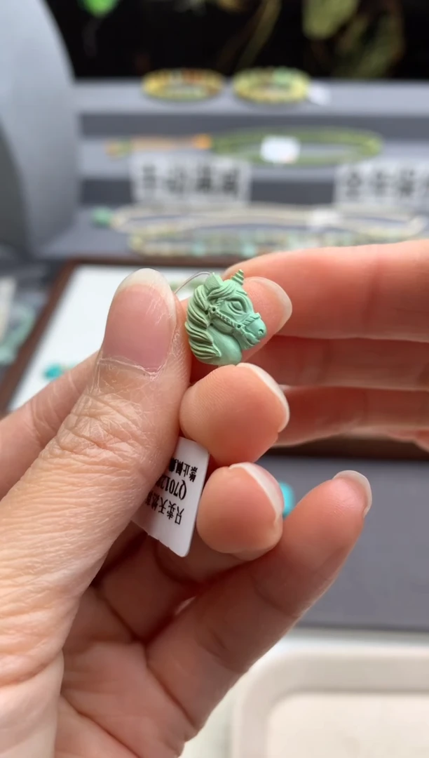 未镶嵌绿松石精工雕刻茜.W257