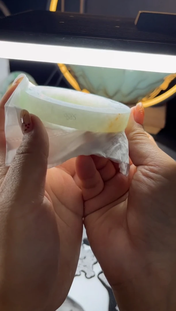 未镶嵌正圈定制翡翠正圈