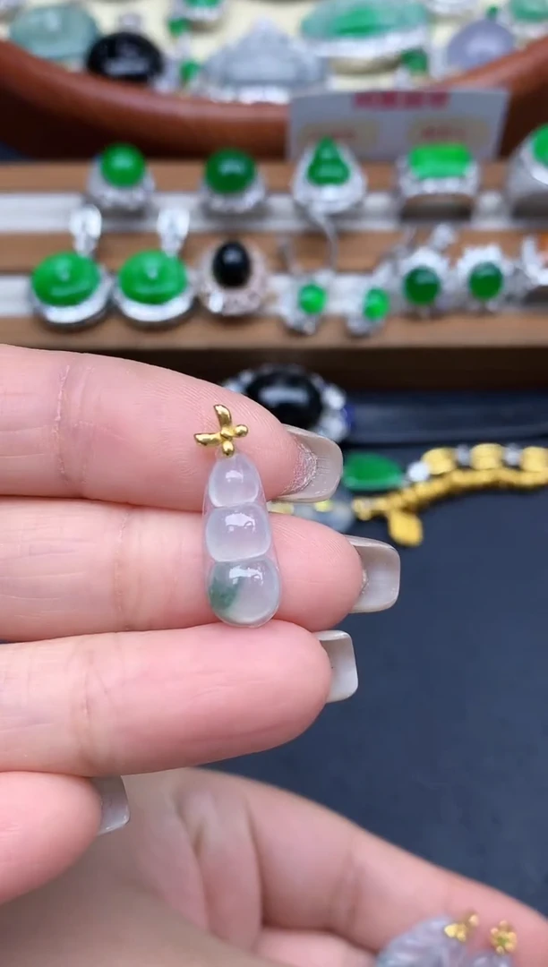 颈饰18K金镶嵌翡翠173-中国好珍宝