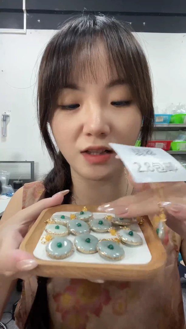 翡翠未镶嵌颈饰MFC080101多样性发一