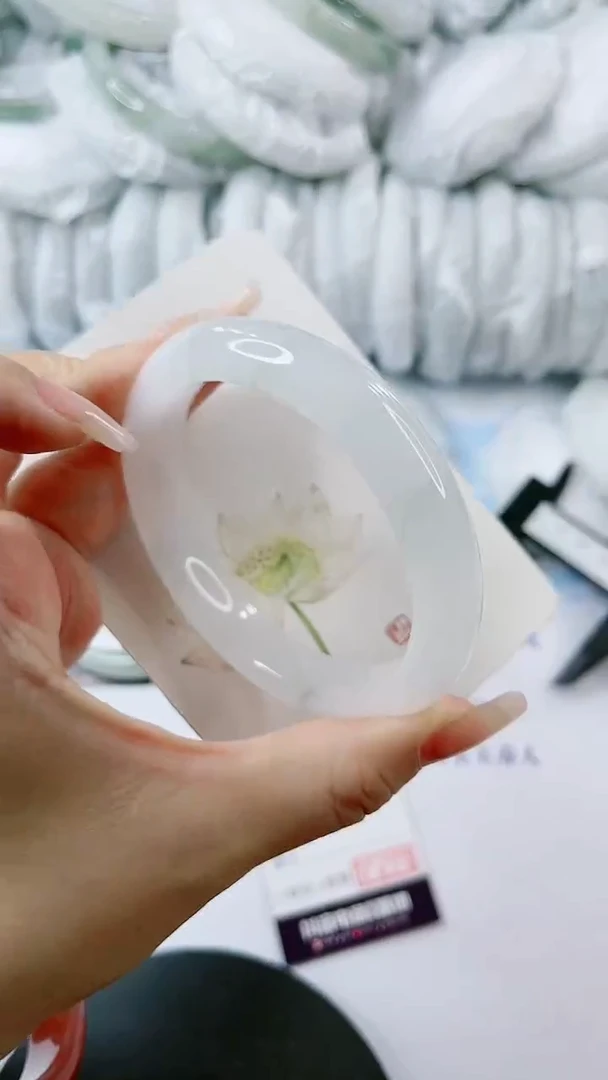 【闪购商品】石英质玉手镯未镶嵌0498166726-多样性发货