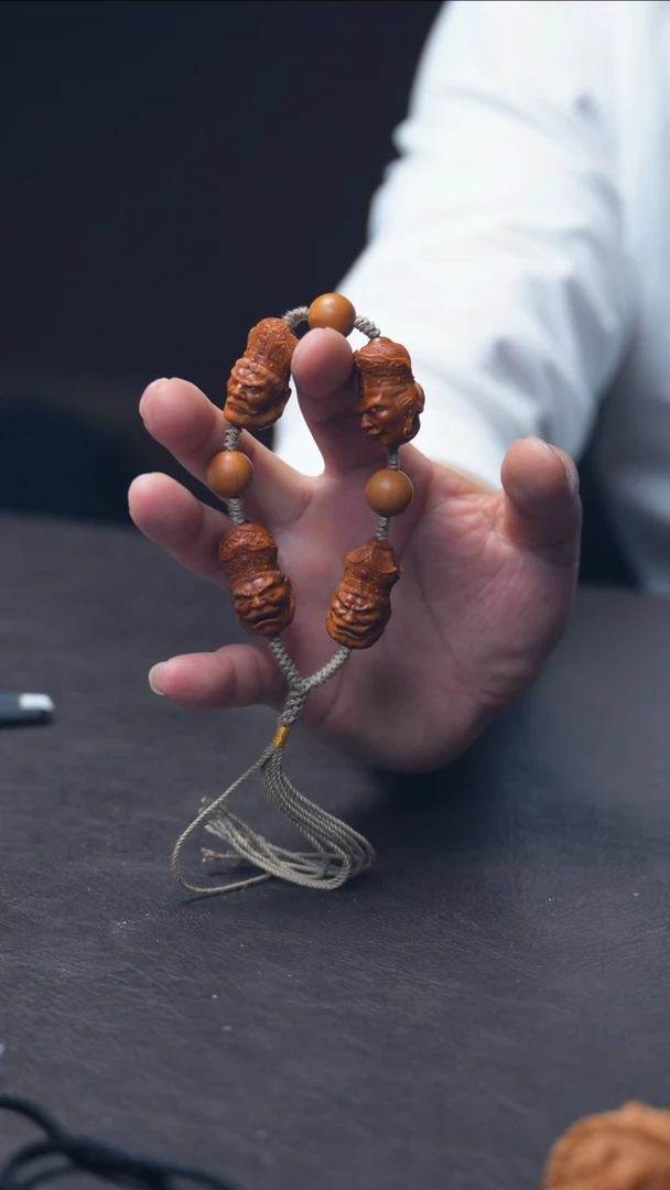 吊坠橄榄核四大天王