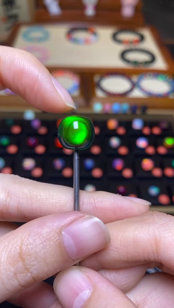 【闪购商品】树脂制品11*12mm人工欧泊老型11