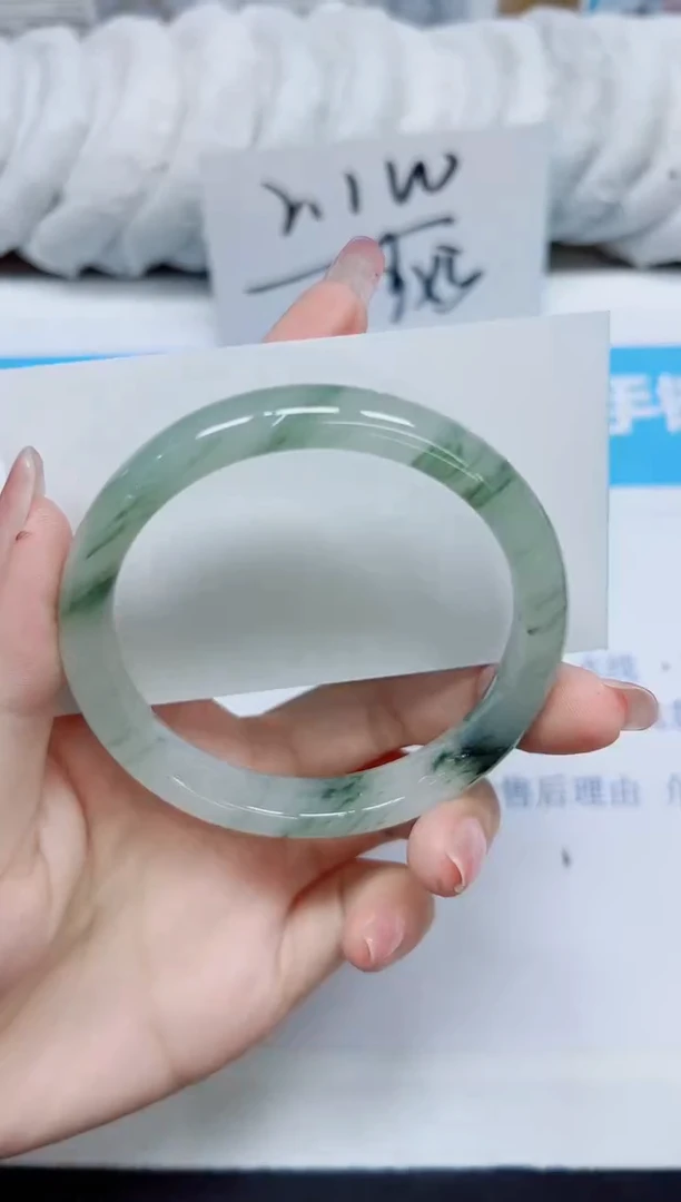 石英质玉手镯未镶嵌292/58