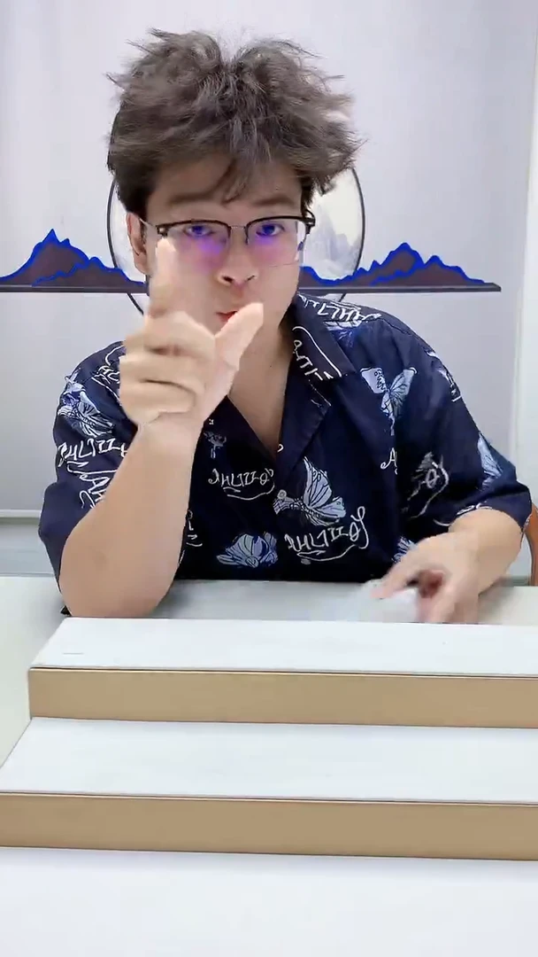 未镶嵌定制翡翠幸***哥4688zm-毛货挂件