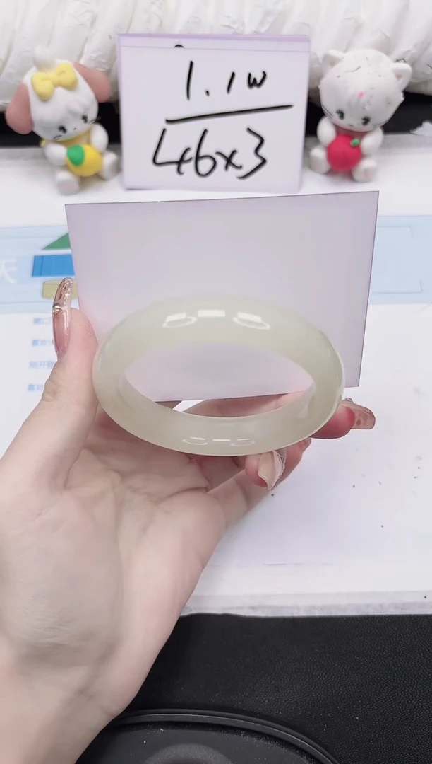 未镶嵌手镯石英质玉135-56