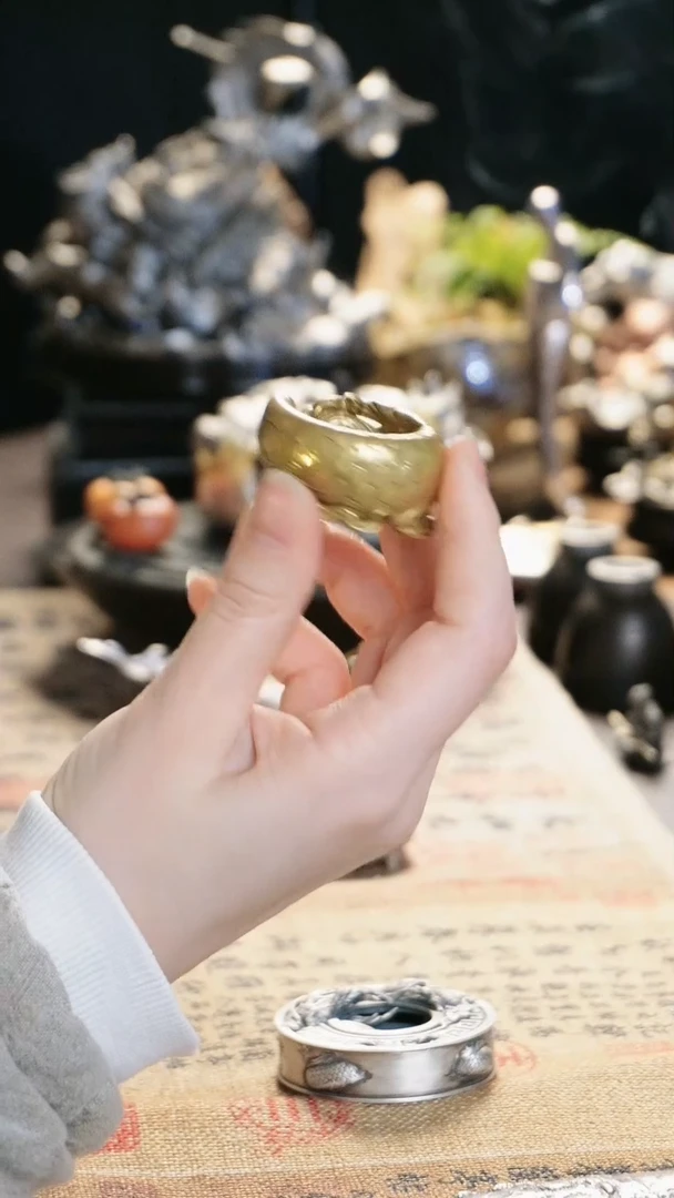 【闪购商品】黄铜龙鱼盖置设计