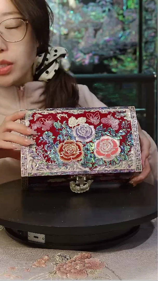 满贝底··弘贝雅螺钿漆器文化馆