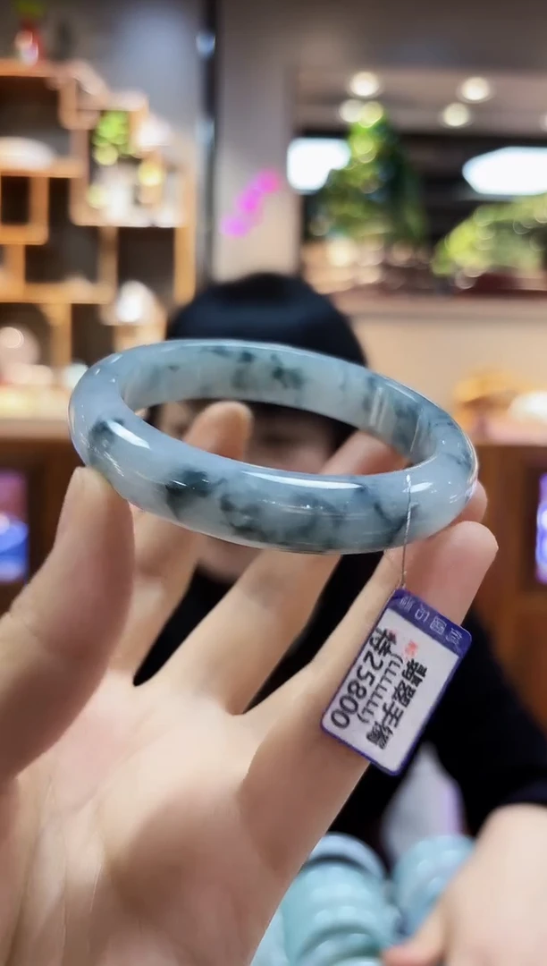 【闪购商品】翡翠颈饰未镶嵌59.4手镯