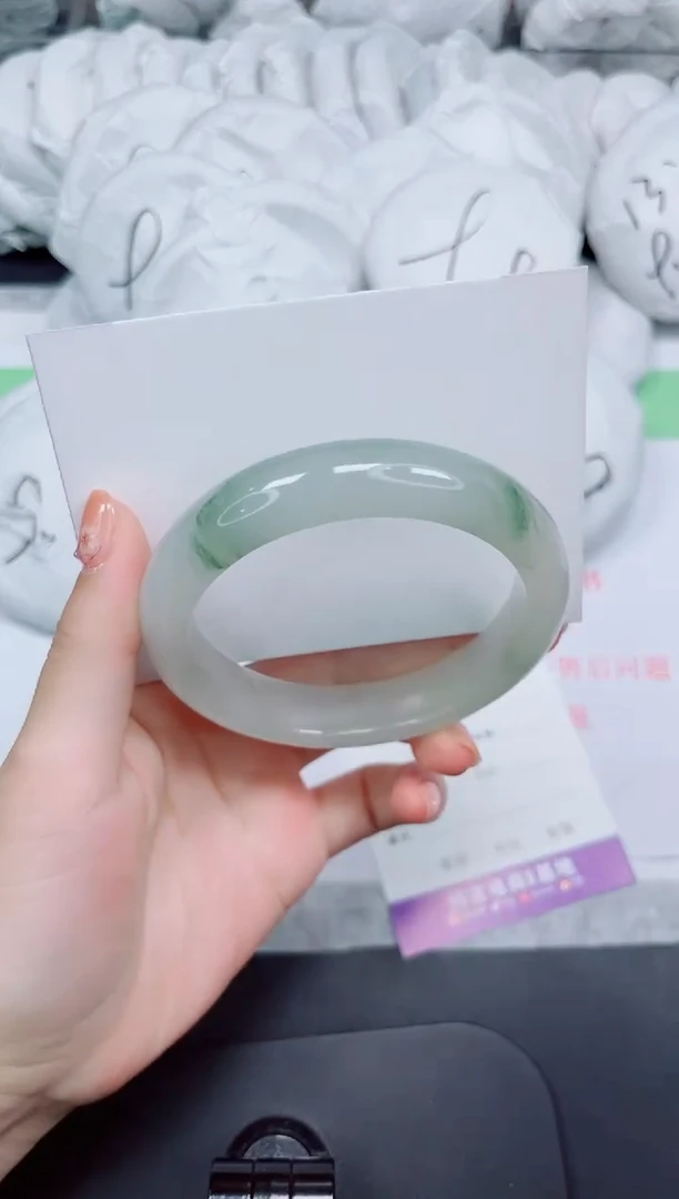 石英质玉手镯未镶嵌19-60