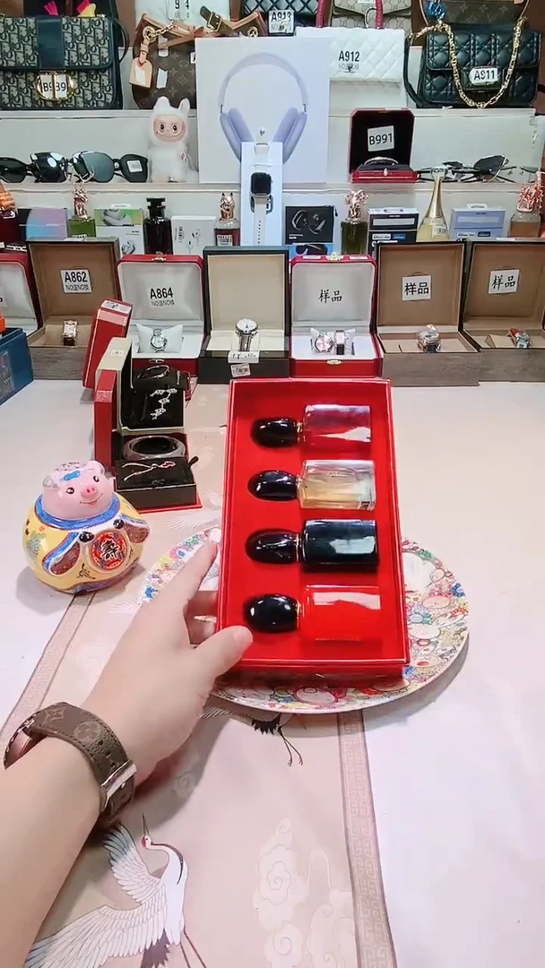 瓷片瓷器 库房到期 全部地板价@@1