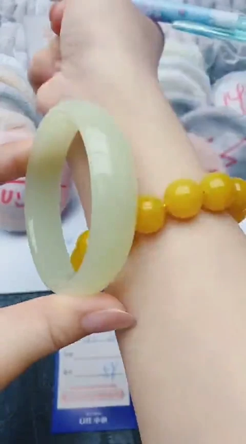 未镶嵌手镯石英质玉w34+63-64