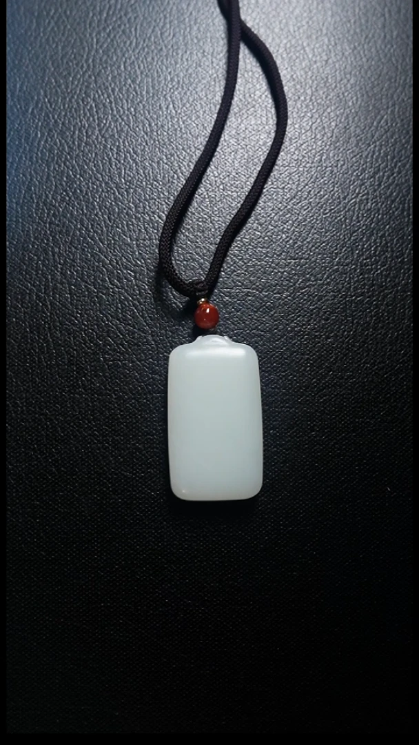 颈饰未镶嵌和田玉无事牌