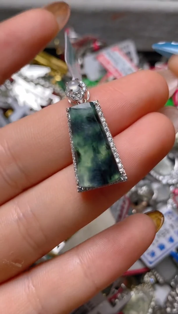 银S925镶嵌戒指翡翠百内无证书