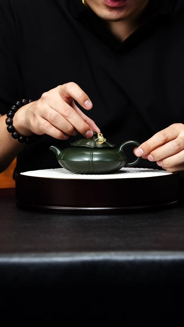 茶壶紫砂宜兴紫砂 青蛙莲子 绿泥 柳用江h396