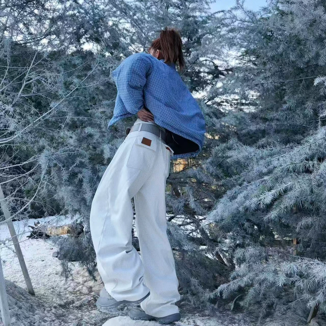 婉君【玩转搭配裤】100棉 加绒 冷白色显瘦弯刀直筒裤LWJ25D4K3474