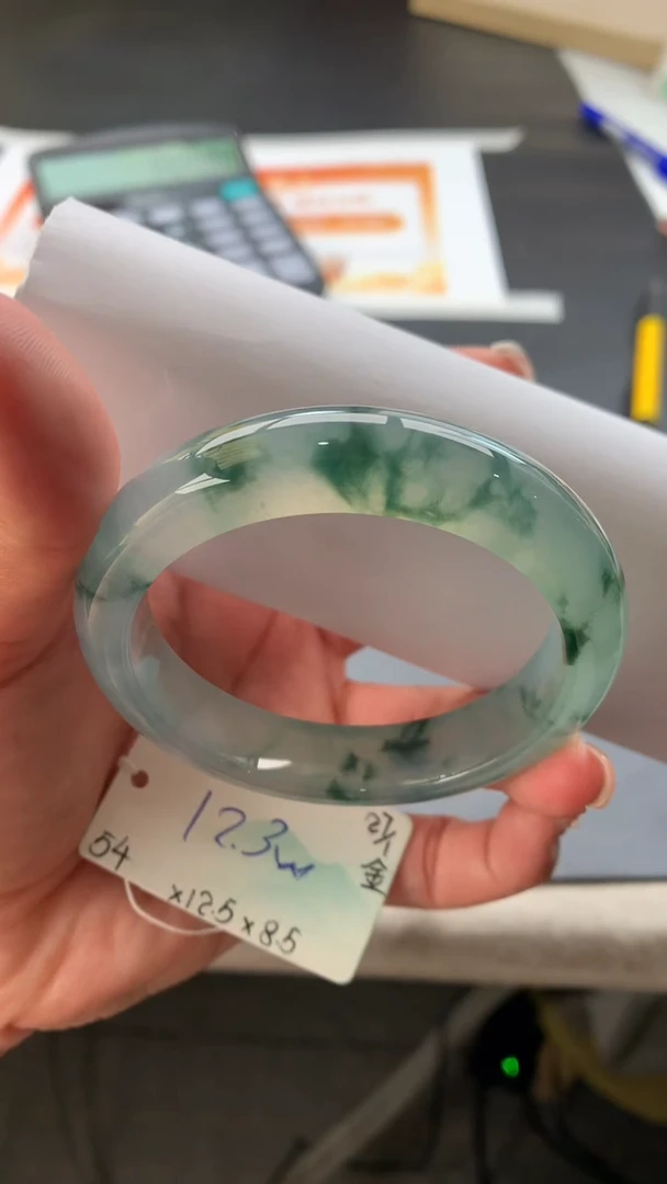 【闪购商品】翡翠手镯未镶嵌下单联系客服核对地址哦