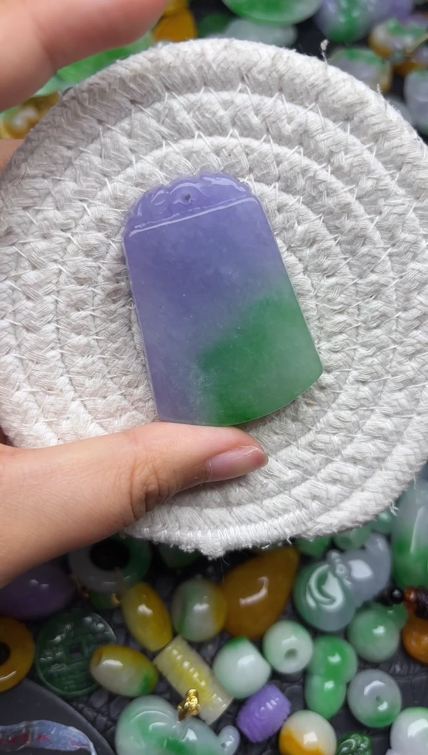 颈饰未镶嵌翡翠缅甸翡翠吊坠