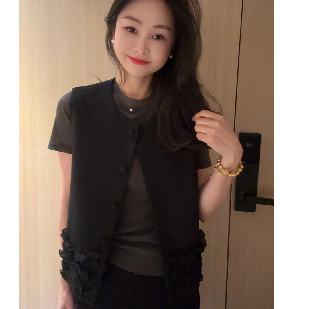 木耳花边圆领西装马甲女2025春季新款潮流气质轻奢女士时尚马夹潮