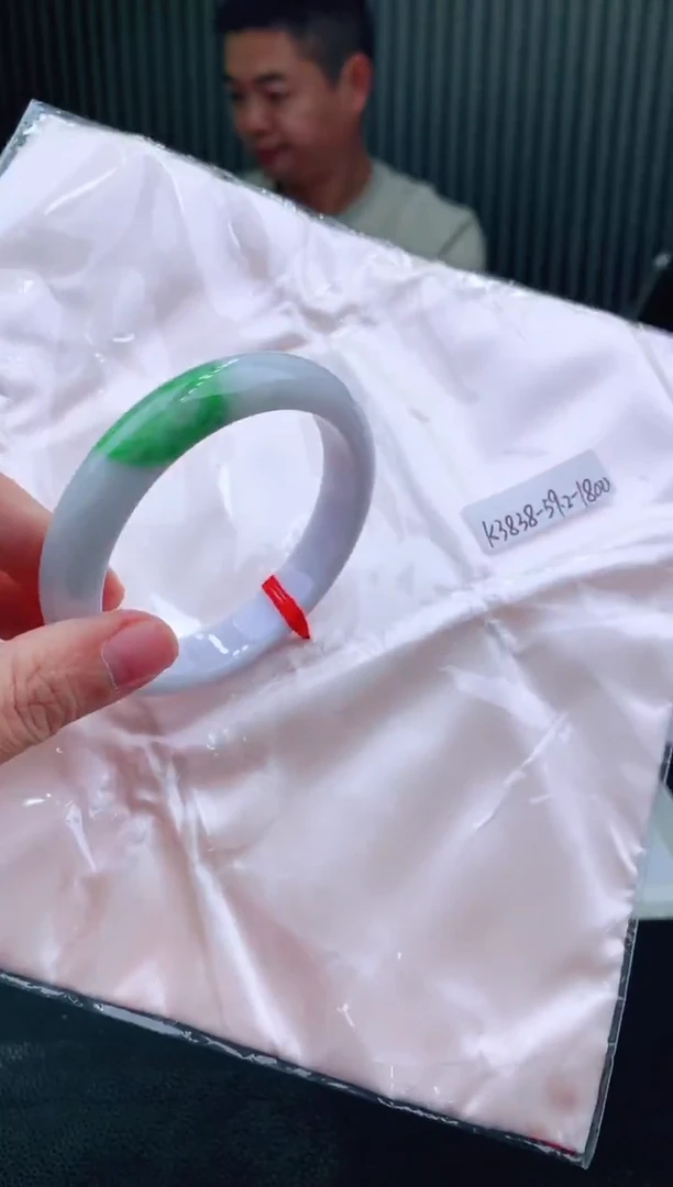 未镶嵌手镯翡翠59