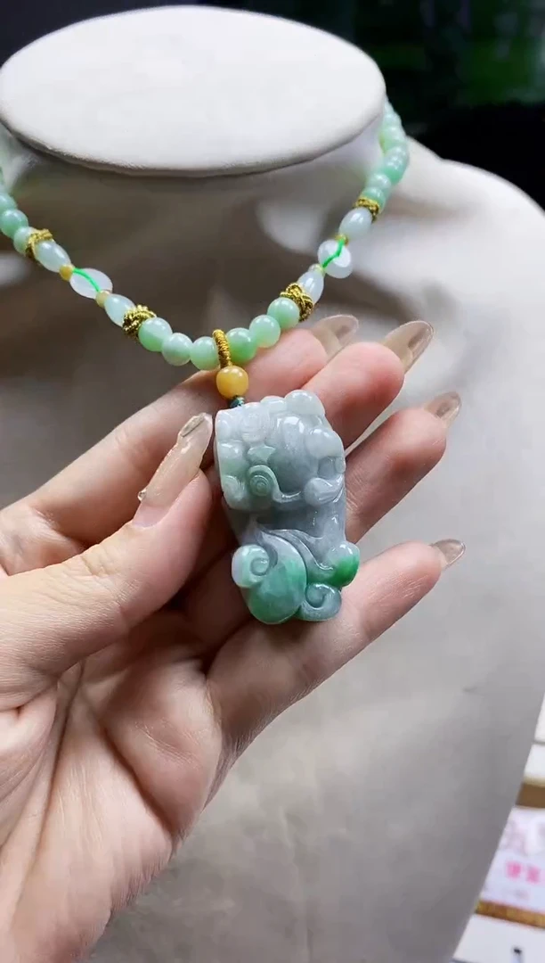 颈饰未镶嵌翡翠翡翠A货