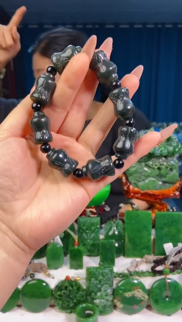 【闪购商品】和田玉挂件未镶嵌1