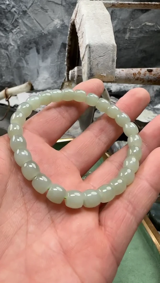 和田玉未镶嵌颈饰手串