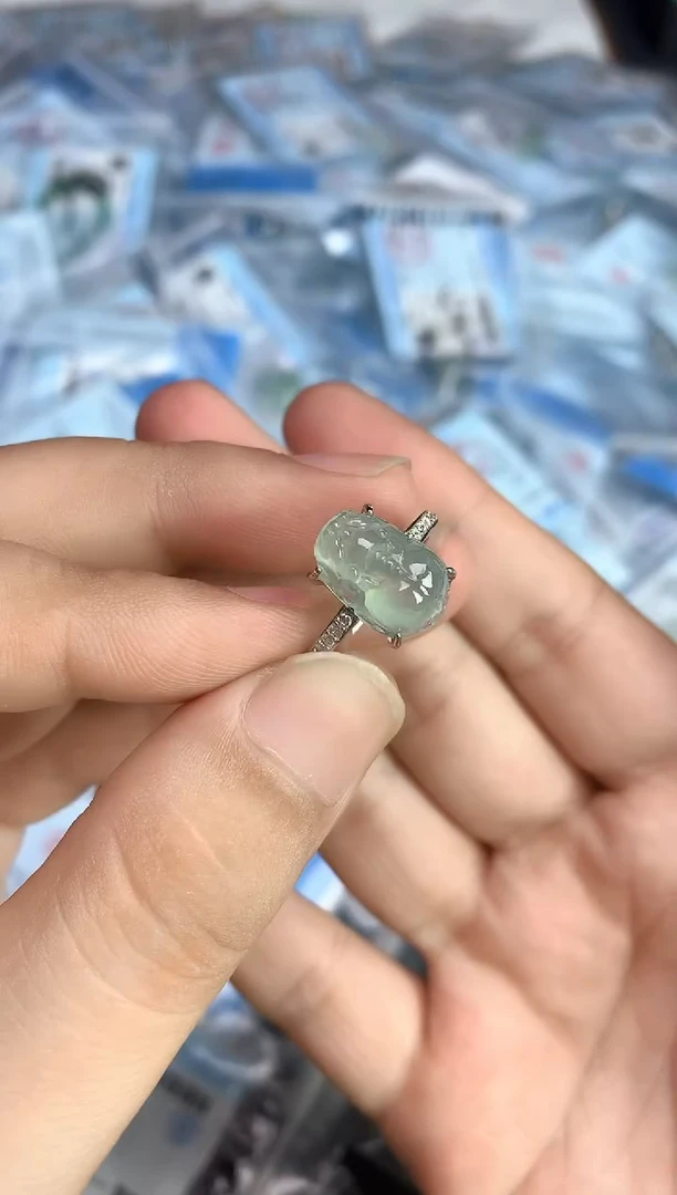 颈饰银S925镶嵌翡翠25111401