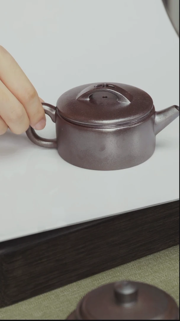茶壶紫砂老紫泥柴烧-汉瓦-120cc-半手