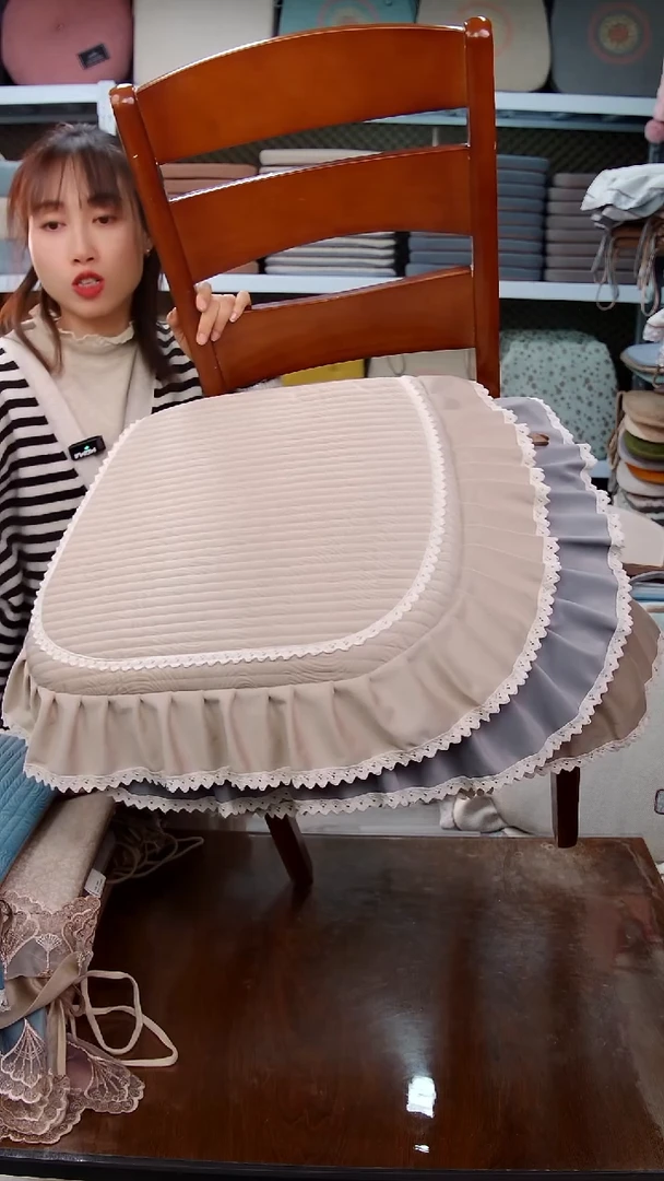 布细绒—横条：米色6个