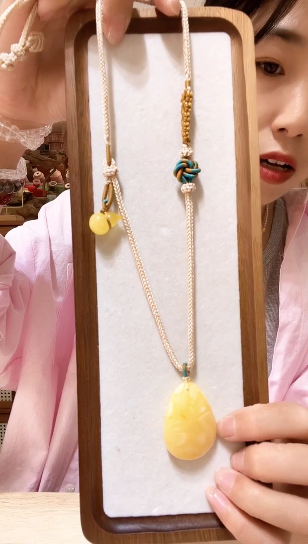 未镶嵌项链蜜蜡航*钰天然蜜蜡水滴吊坠