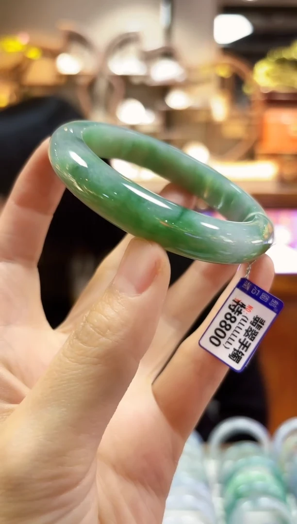 颈饰未镶嵌翡翠手镯59.7